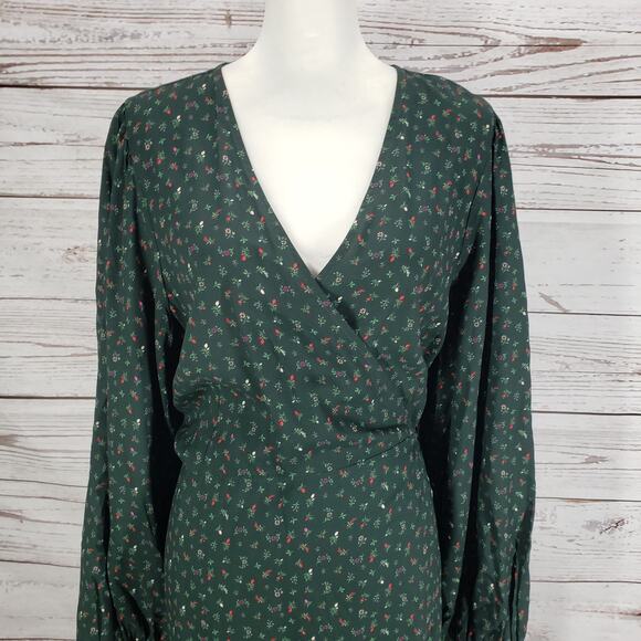 Old Navy New Women's Green Mini Floral Rayon Wrap Dress Size XXL - Picture 4 of 14